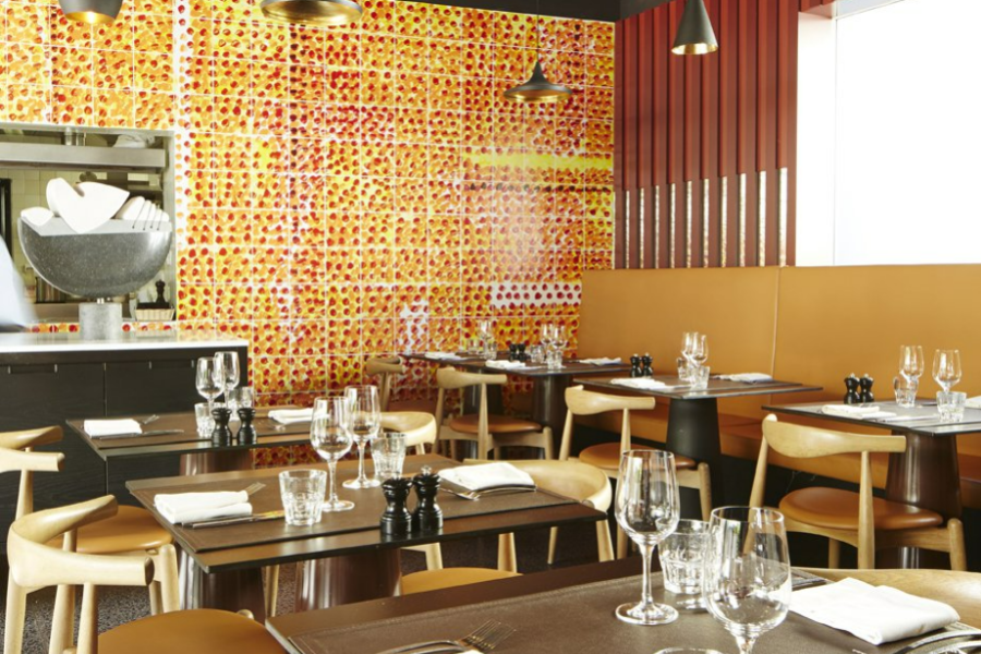 Bistro Refter salle intérieure restaurant bistronomique Bruges - ©Bistro Refter