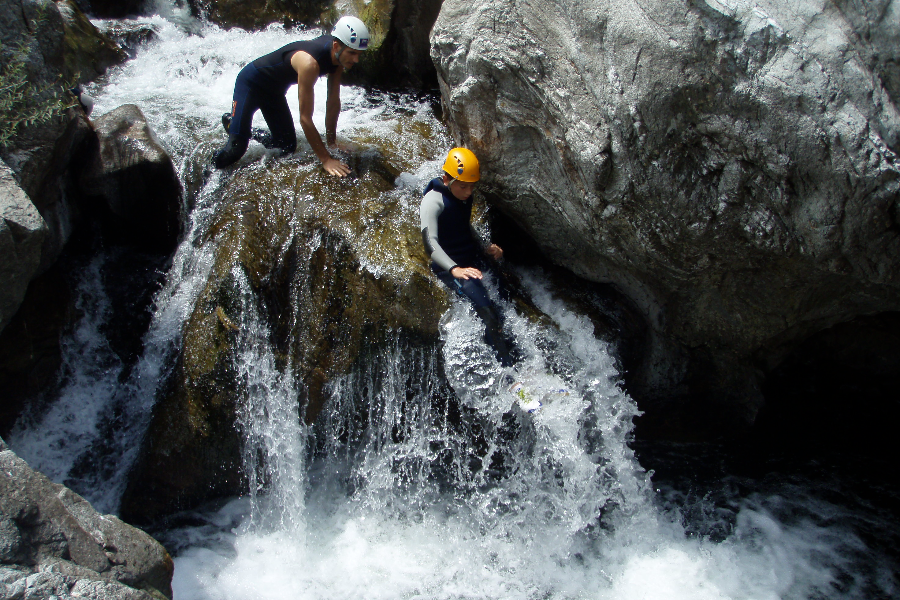 Canyoning Collias