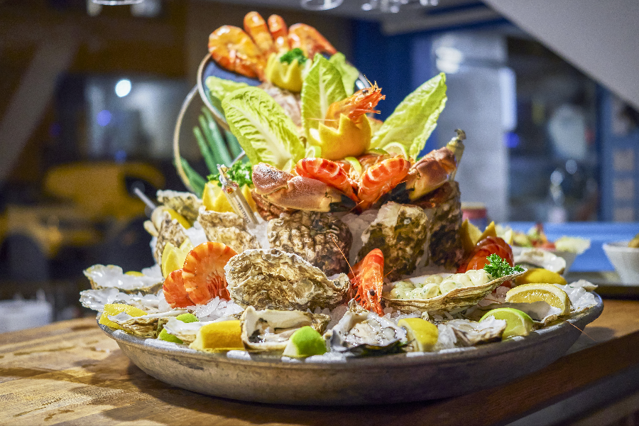 La cabane à Huîtres - restaurant fruits de mer et poissons à Lyon - ©Emmanuel Spassoff