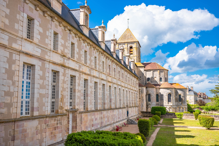 ABBAYE DE SAINT-SAVIN