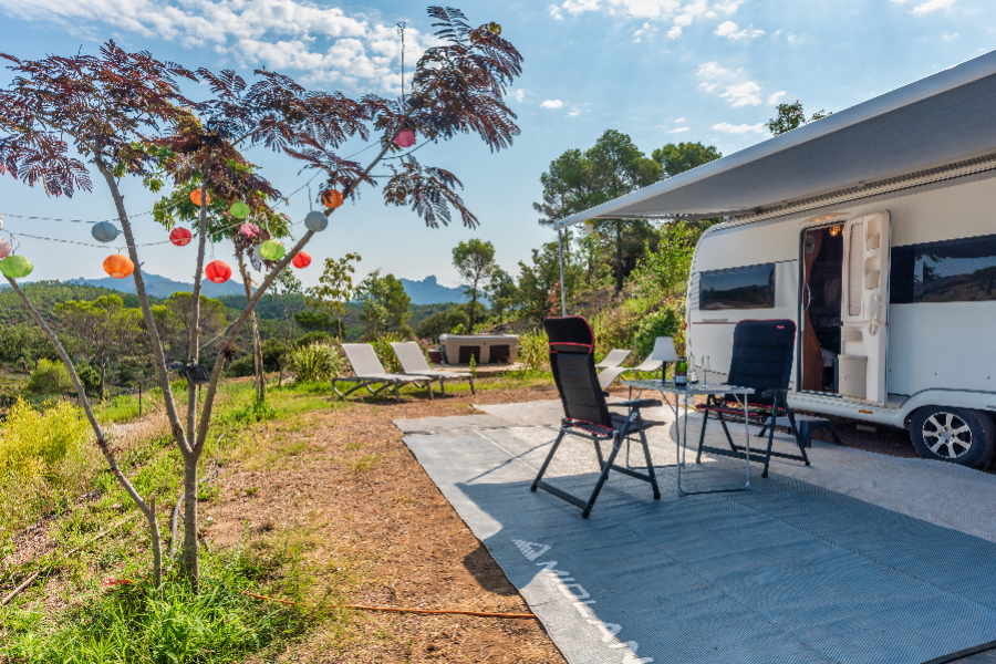CAMPING ESTEREL CARAVANING - Campsite - Agay (83530)