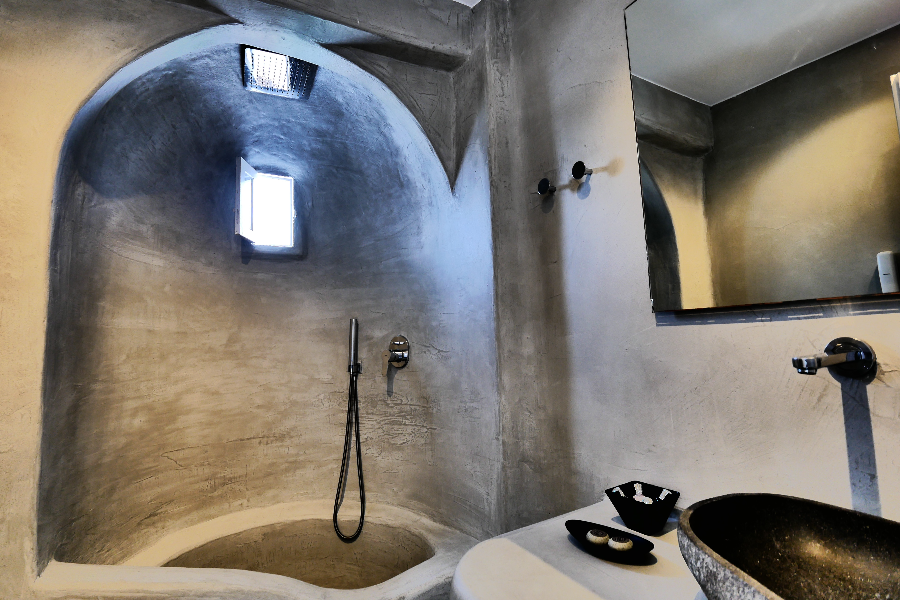 Salle de bain , suite vue sur la mer - ©Ostraco