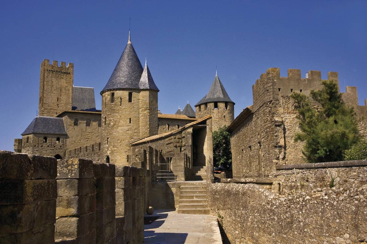 LA CITÉ MÉDIÉVALE DE CARCASSONNE - Fortifications – Remparts - Carcassonne  (11000)