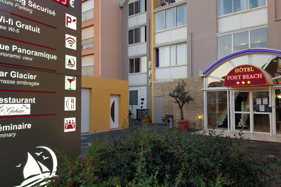 HOTEL PORT BEACH