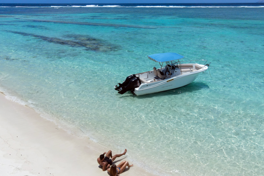 Speedboat - Bateau rapide au iles du Nord - ©BLUE SAFARI