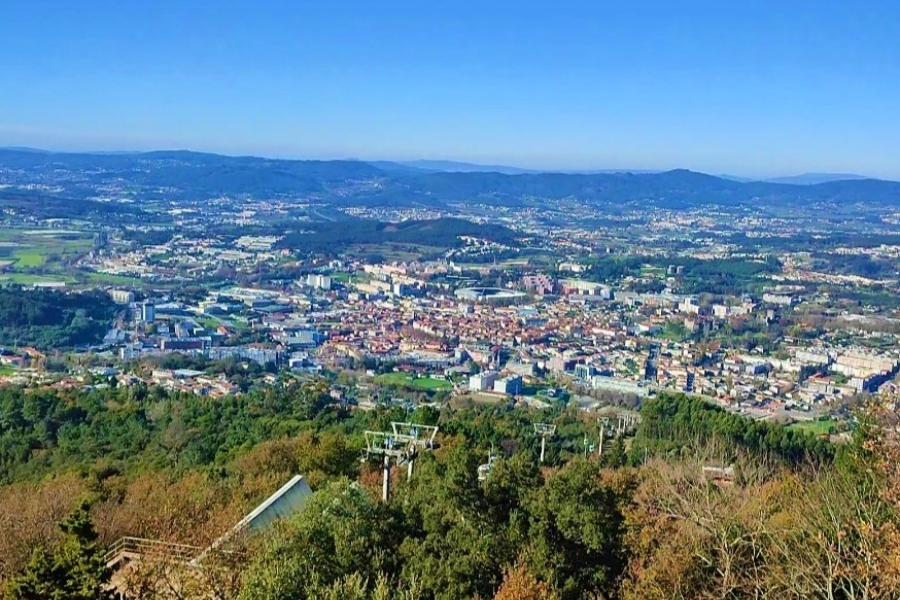 Uma vista magnifica da cidade de Guimarães - ©Elisabete Mendes
