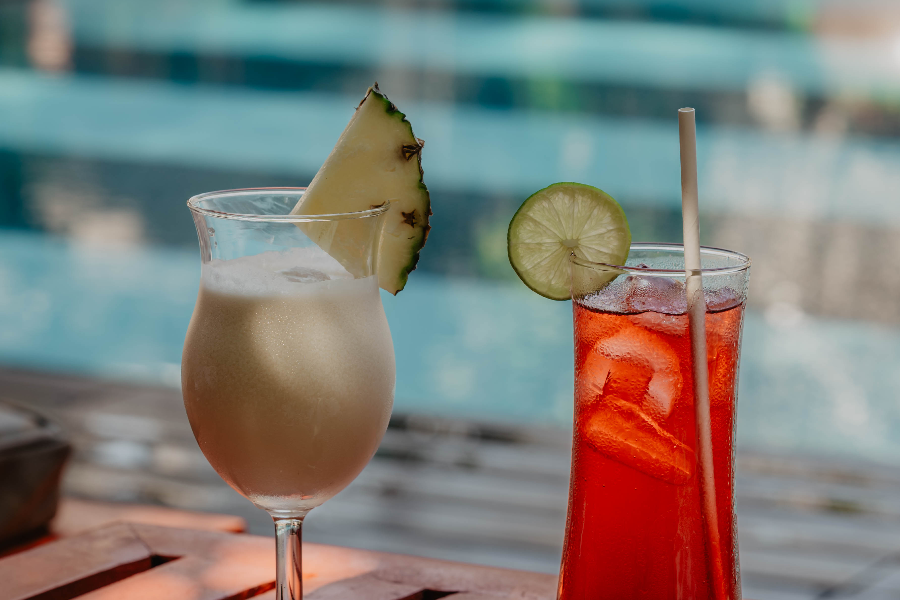 Villa Maly Pool and Bar
