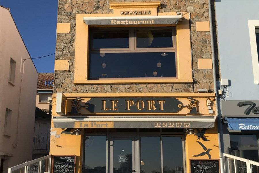 Le Port, Les Sables - ©LE PORT