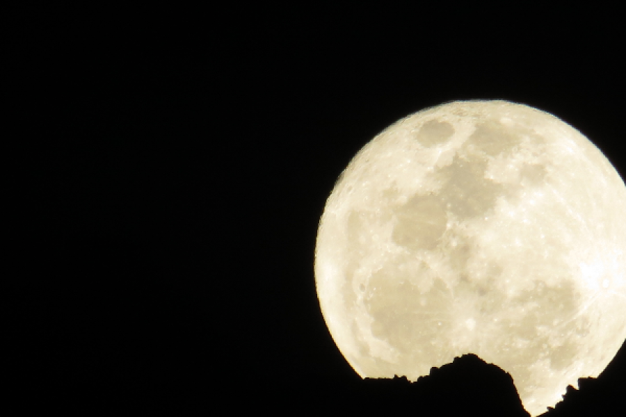 super luna on the Cordillera Blanca - ©© ALPA-K TRAVEL
