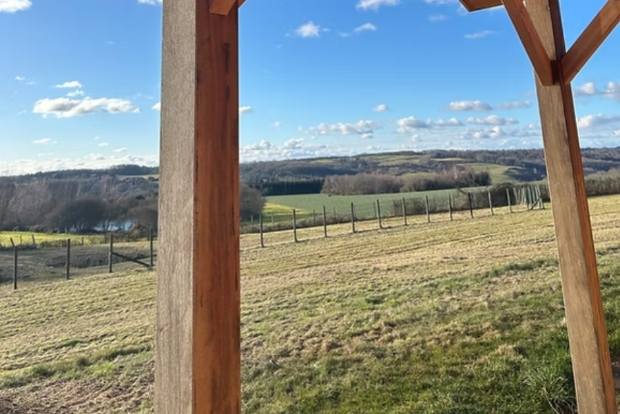 Vue panoramique de la terrasse d'un gîte
