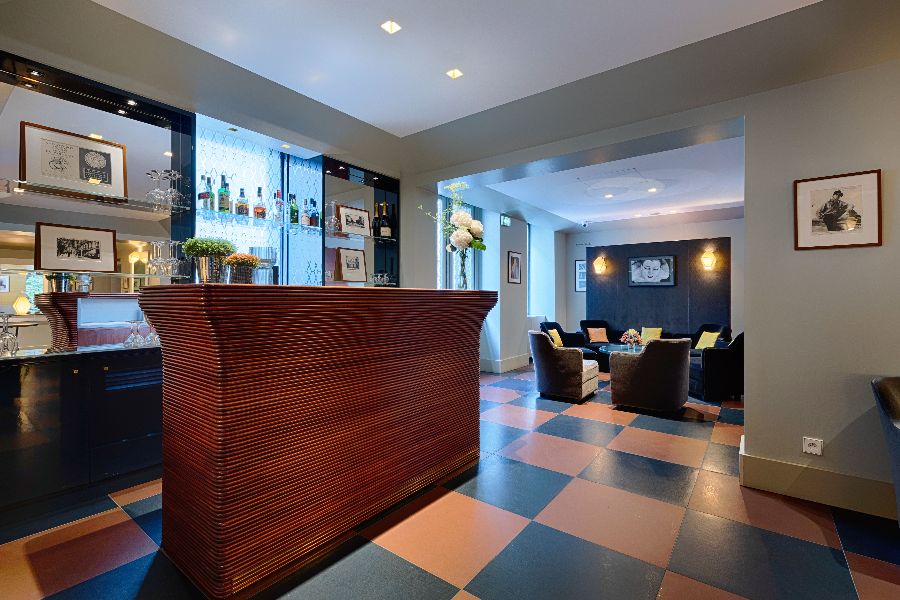 Bar et lobby