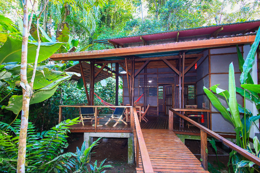 Bungalow familial avec piscine privée - ©La Kukula Lodge