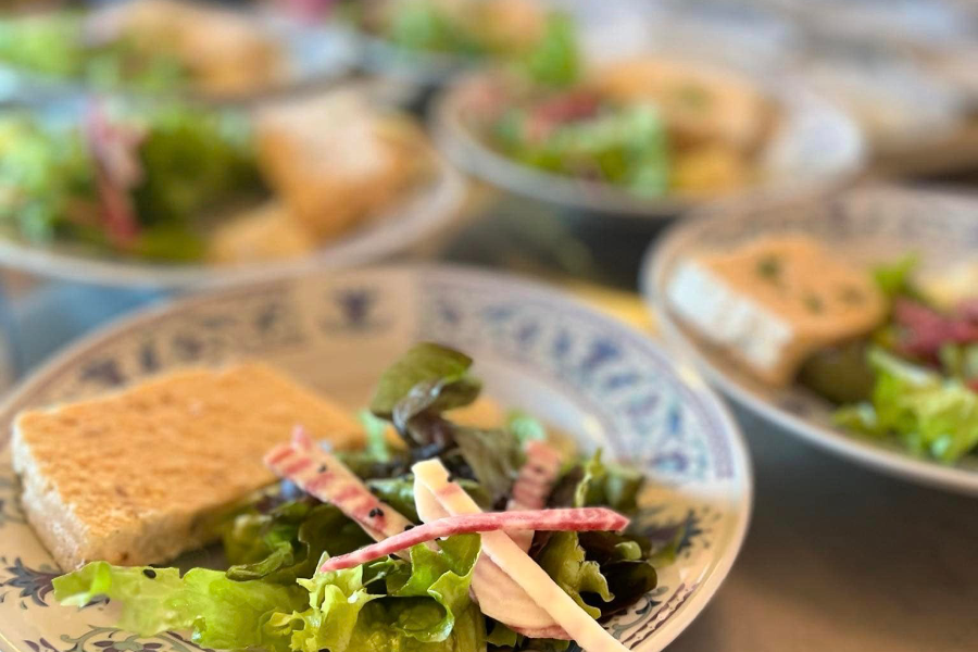 Photo de salade au restaurant de l’hôtel le jorjane à choranche - ©DR