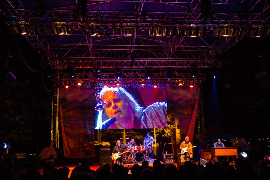 Josh Way en concert à Mammoth Lakes - ©DR