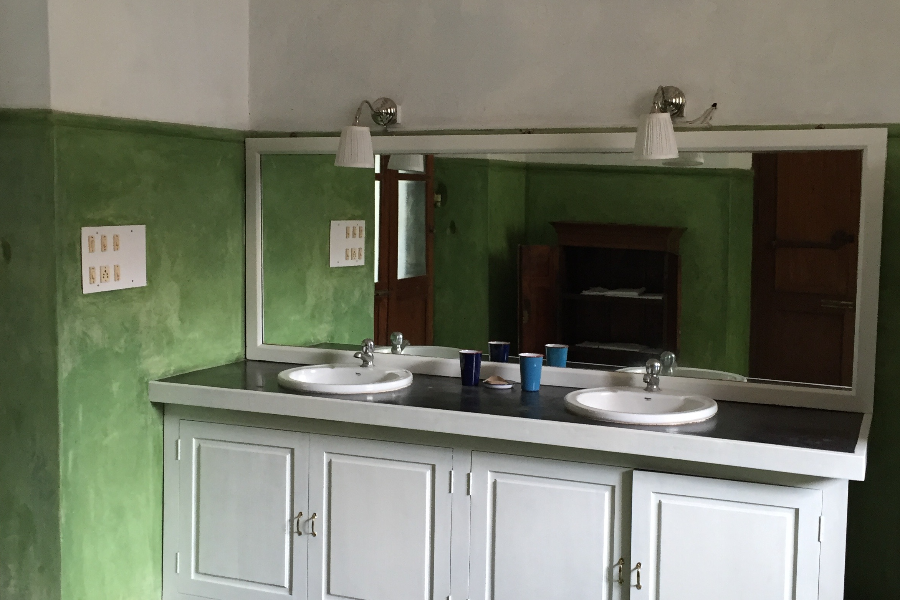Large room bathroom