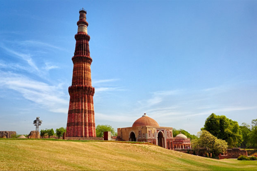 MAAVALAN TRAVELS