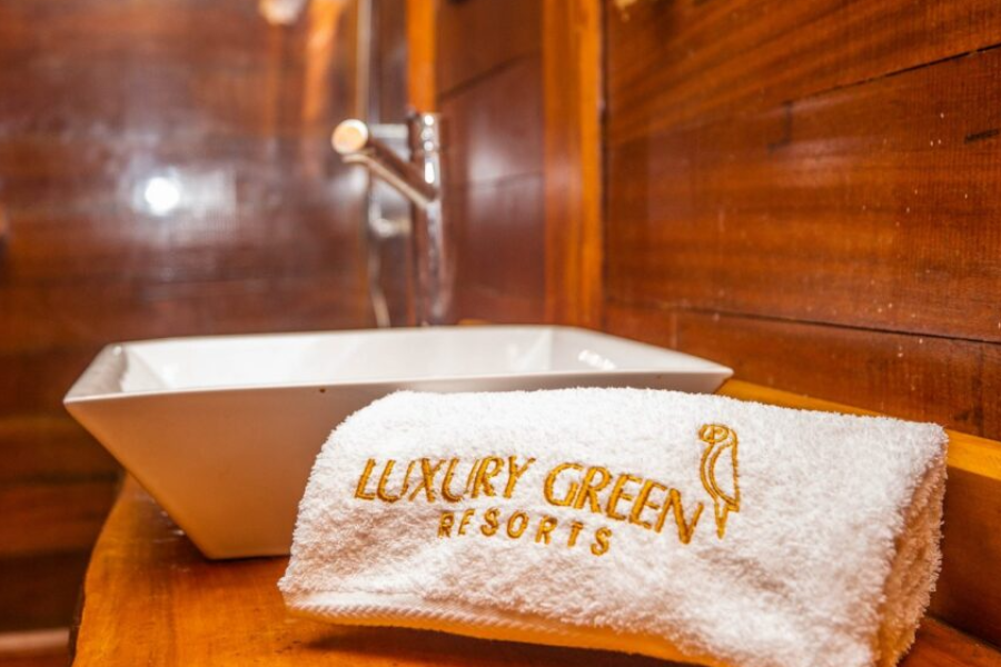 luxury green - ©luxury green