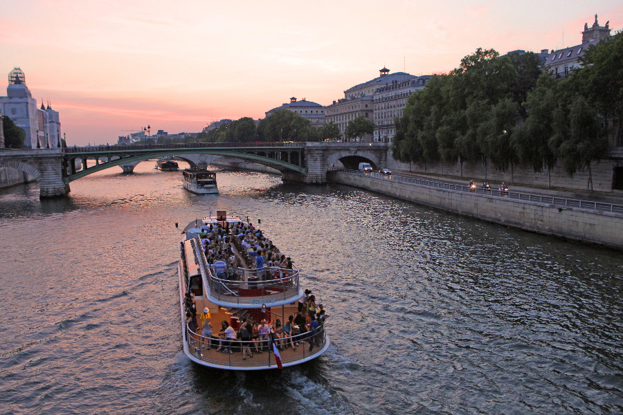 Croisière sur la Seine - ©Vedettesdeparis
