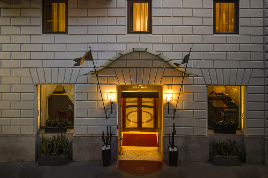 Hotel entrance - ©hotel dei mellini