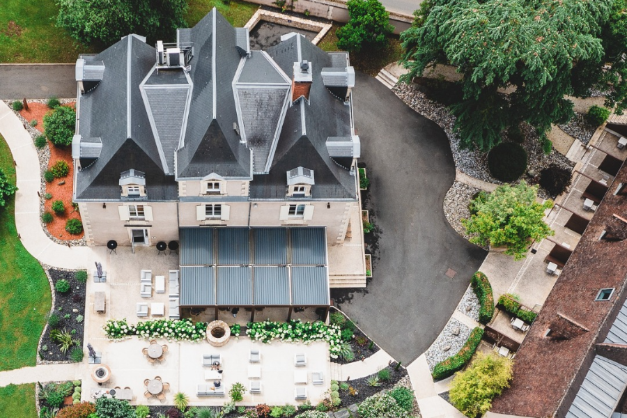 LE MANOIR DES CÈDRES