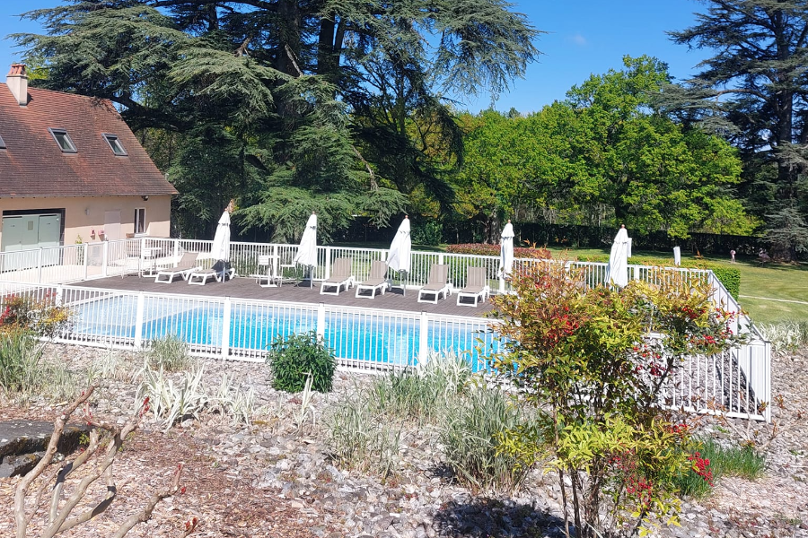 LE MANOIR DES CÈDRES