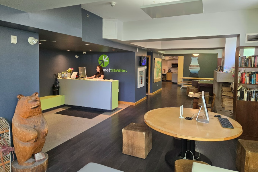 PLANET TRAVELER HOSTEL