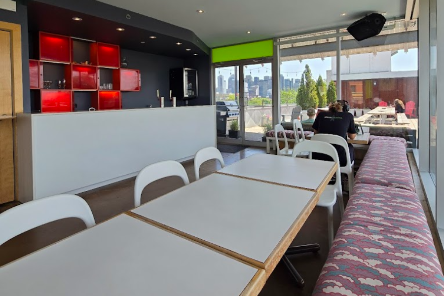 PLANET TRAVELER HOSTEL