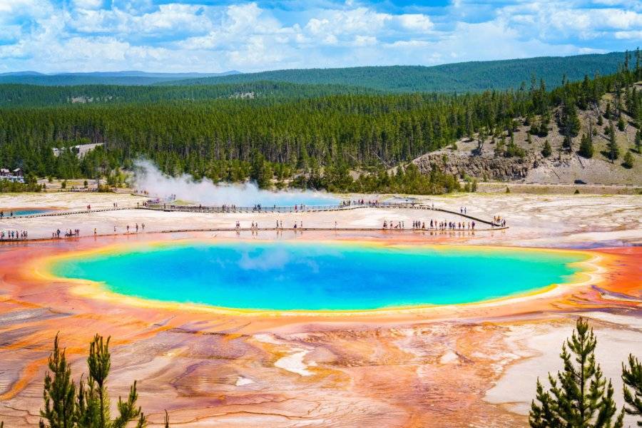  - ©GRAND PRISMATIC SPRING