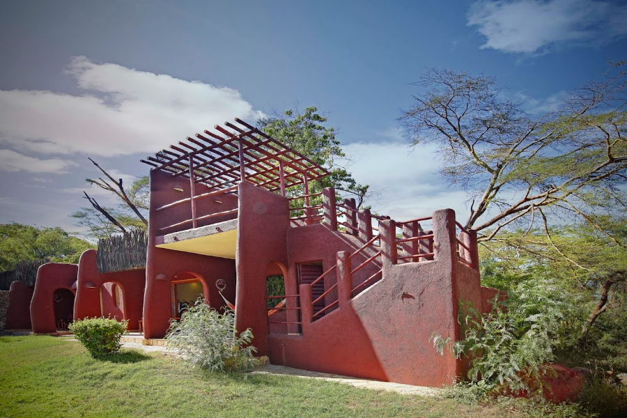  - ©AMBOSELI SERENA SAFARI LODGE