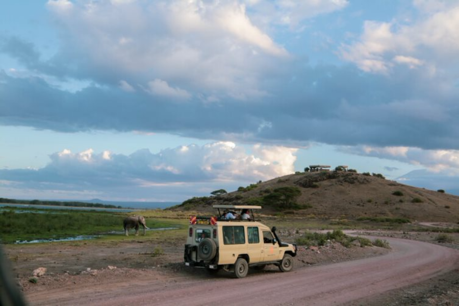  - ©AMBOSELI SERENA SAFARI LODGE