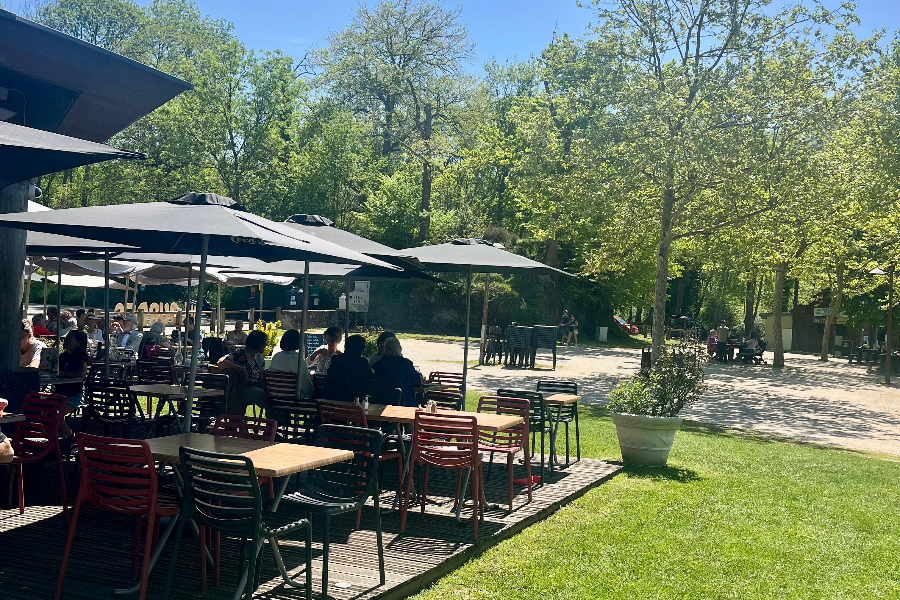 Extérieur L'Embarcadère Lac de Lourdes