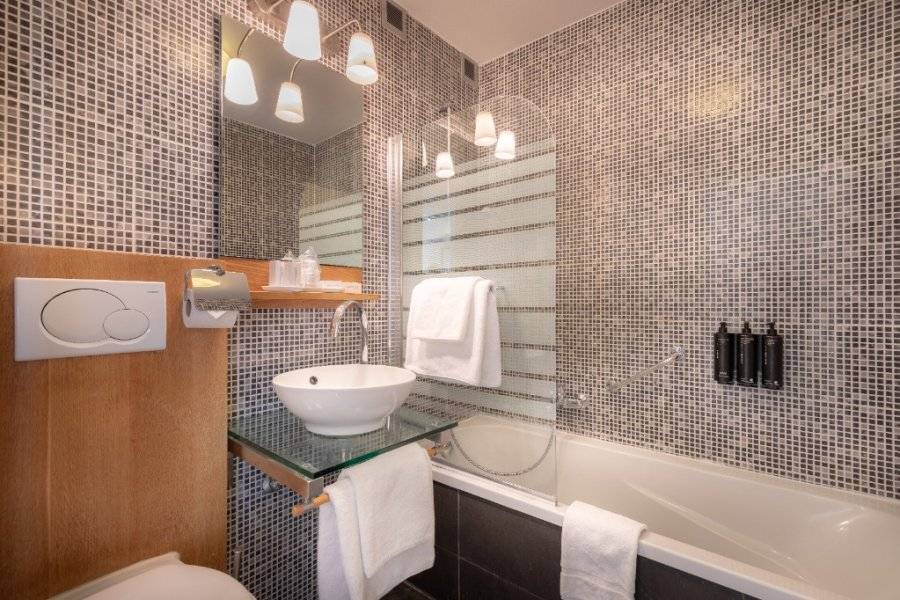 salle de bain - ©CARLTON HOTEL