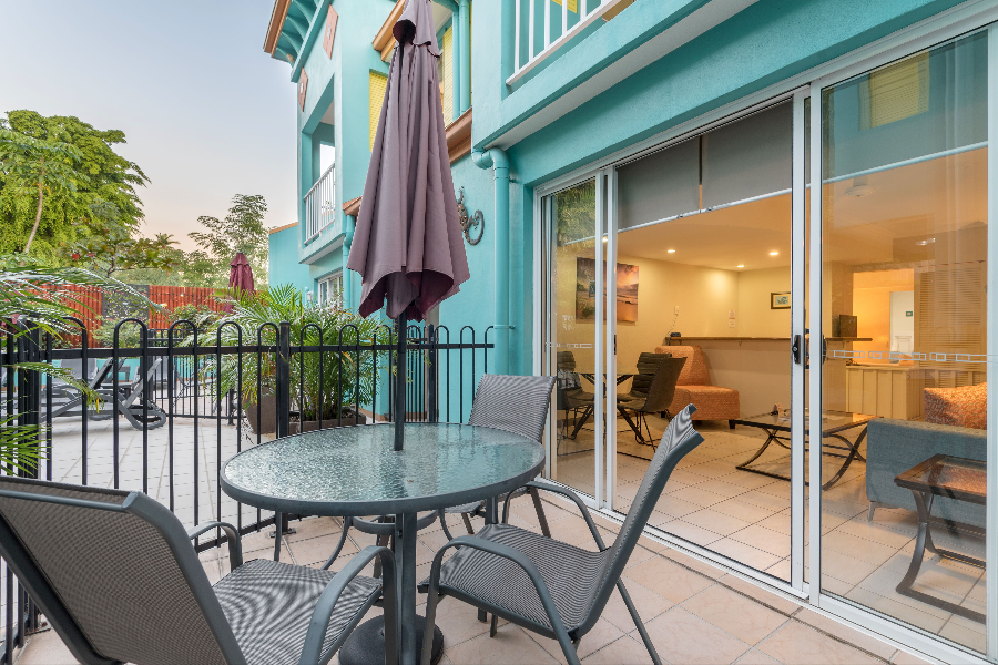 Balcon de votre chambre cote piscine