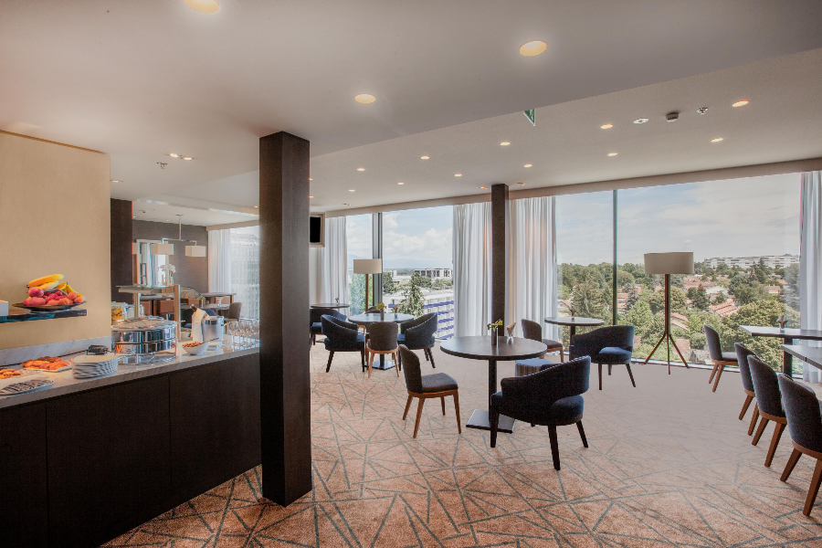 Club Lounge