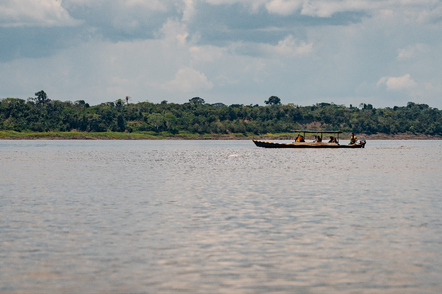 lancha sur le fleuve Amazone - ©Terra Colombia