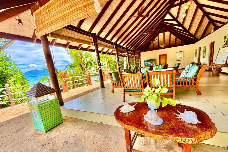 Reception Lounge