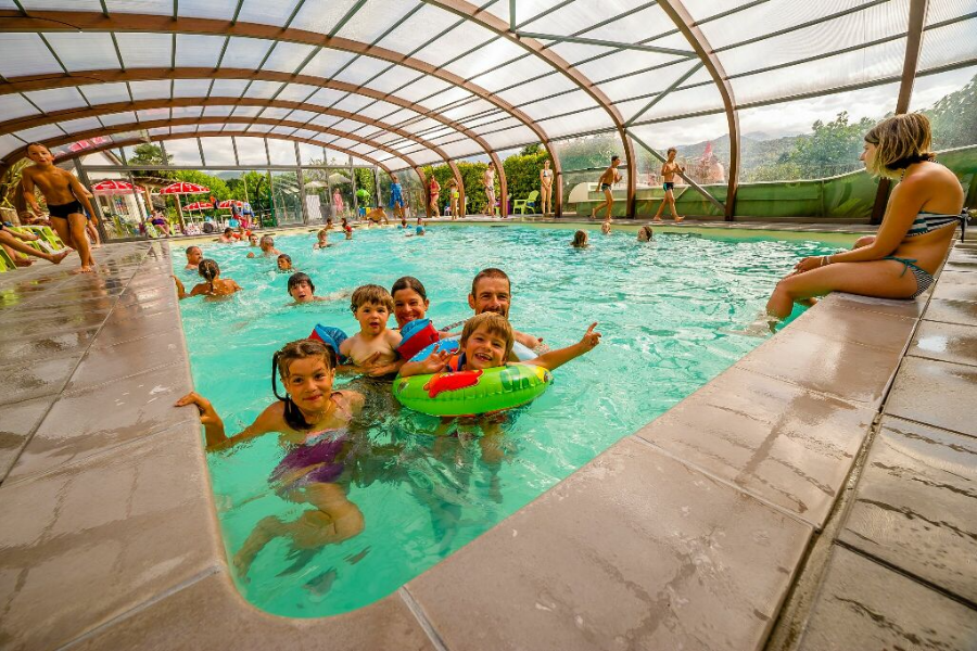 Piscine au Camping Le Monlôo à Bagnères de Bigorre