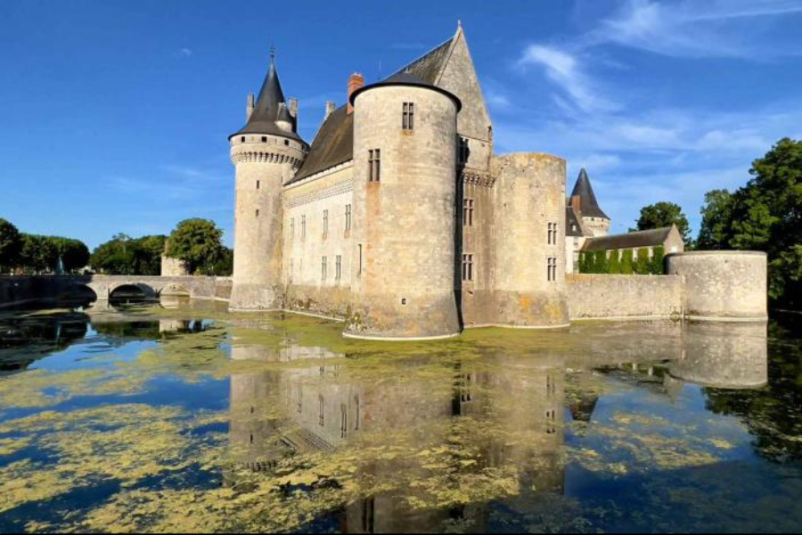 CHÂTEAU DE SULLY-SUR-LOIRE